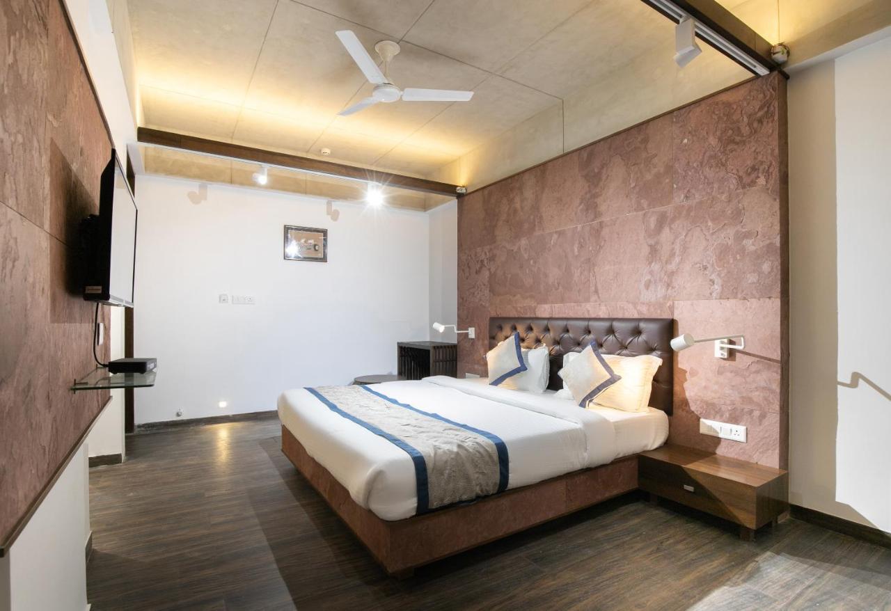Palette - Hotel Welcome Kadi 외부 사진