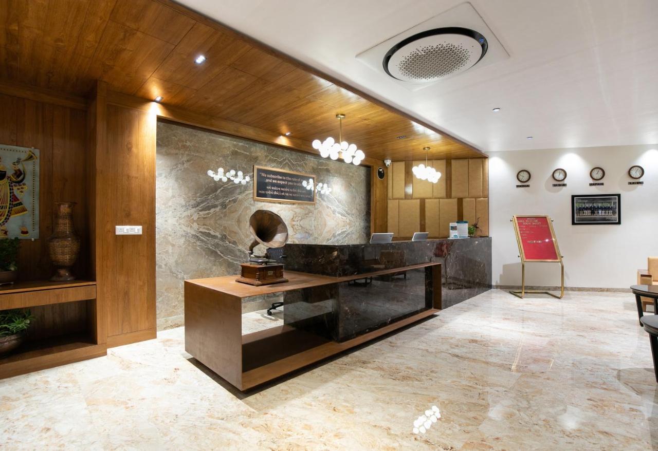 Palette - Hotel Welcome Kadi 외부 사진