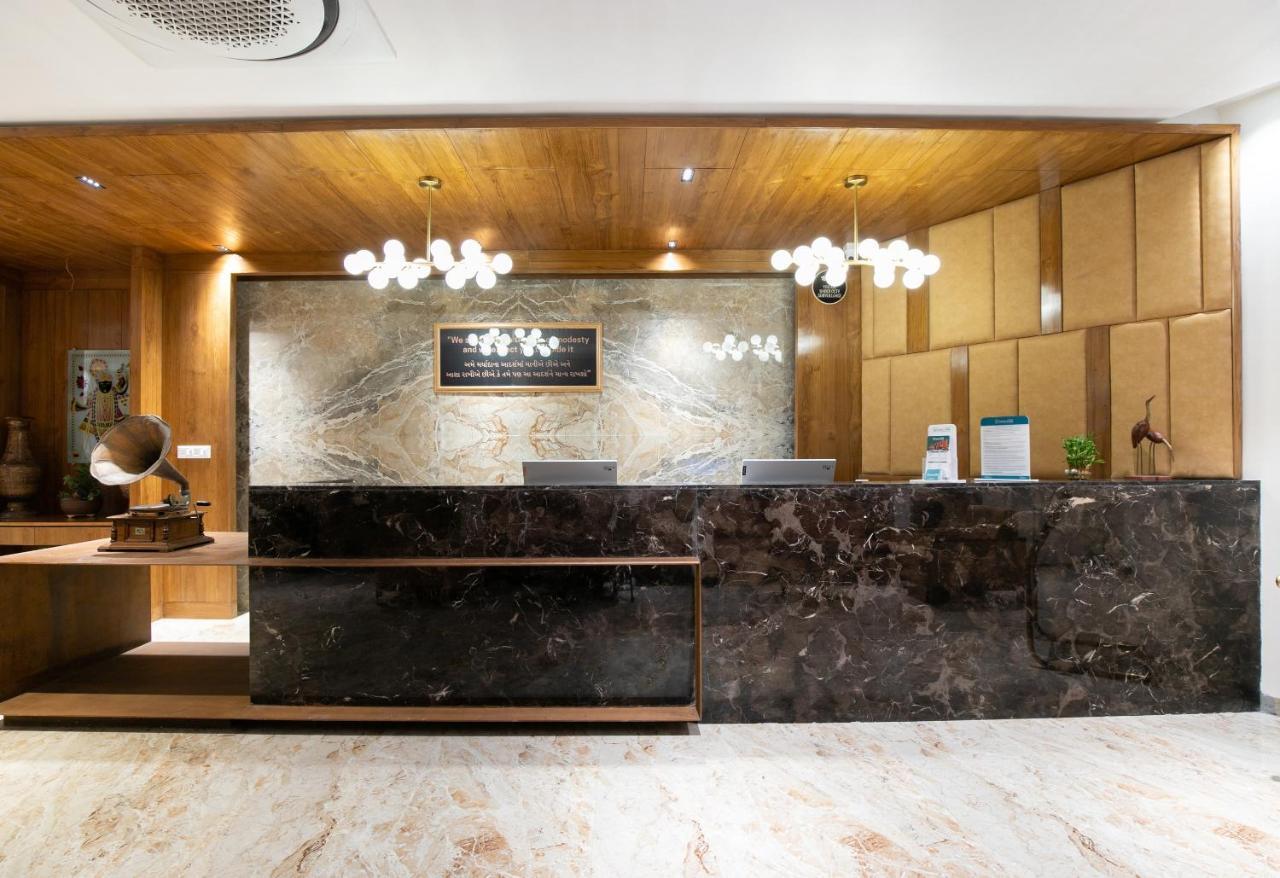 Palette - Hotel Welcome Kadi 외부 사진
